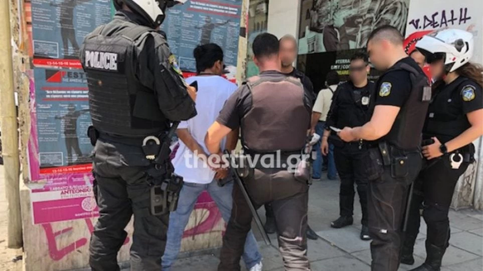 Πακιστανός έβριζε την Ελλάδα και απειλούσε με λεπίδα τους περαστικούς στη Θεσσαλονίκη